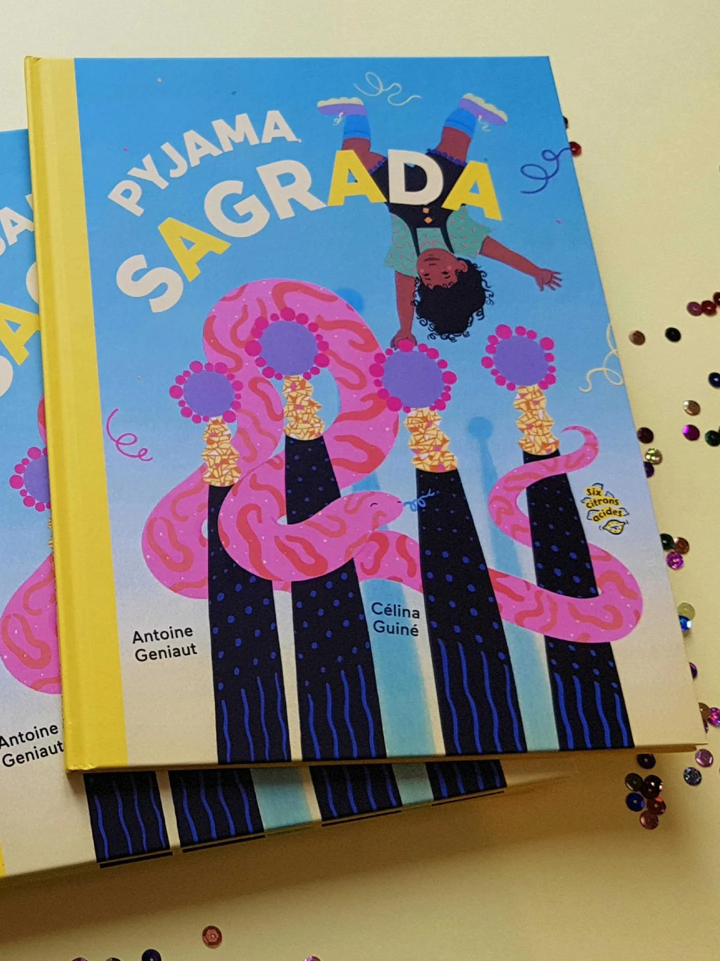 Album pyjama sagrada